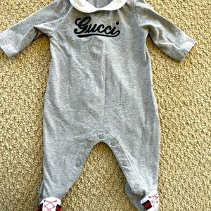 Gucci onsie